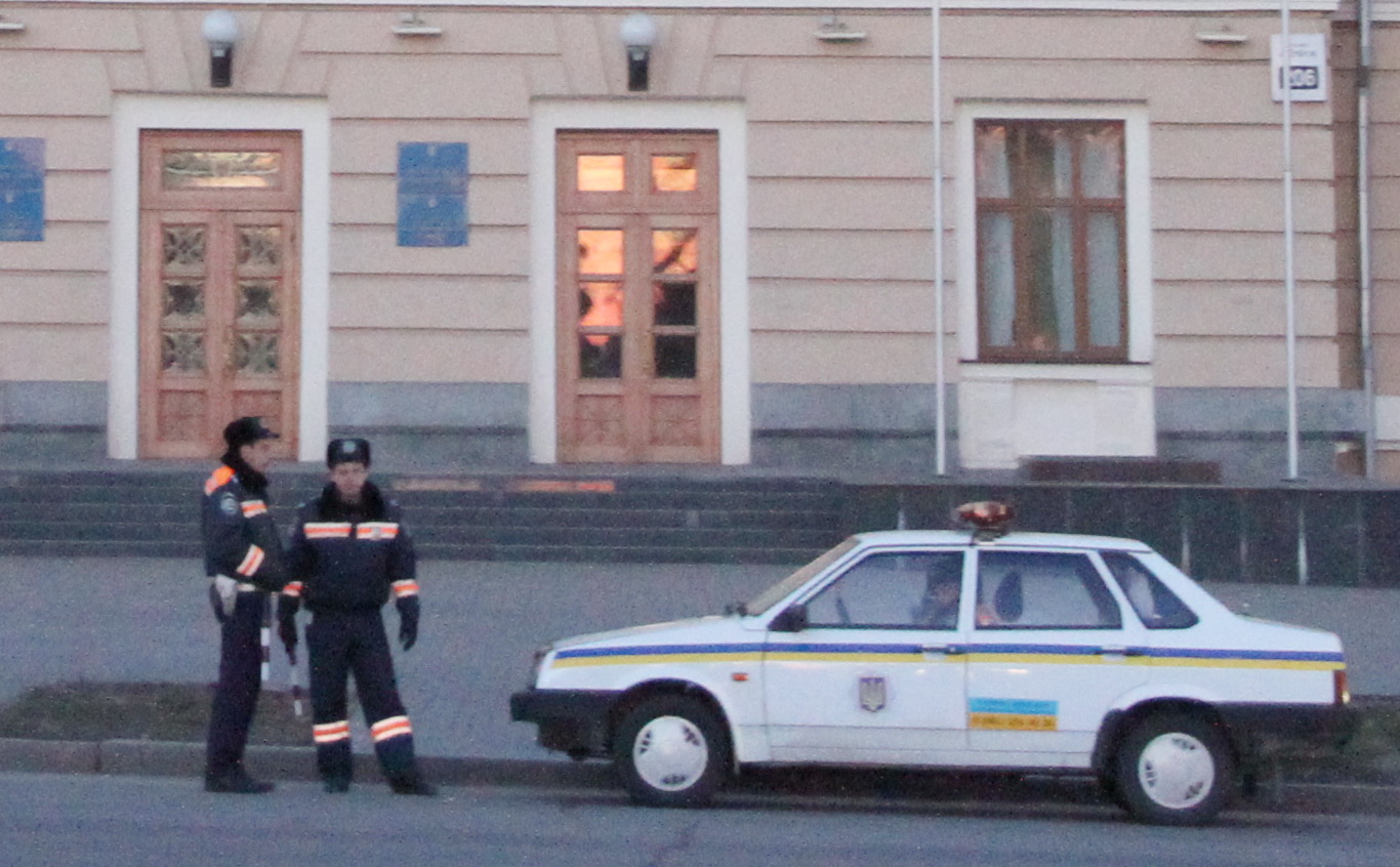 Нововведения ГАИ: 255 гривен за разговор по телефону и права  на 10 лет