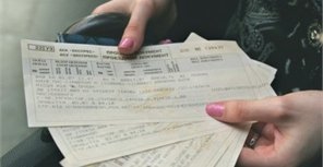 «Укрзалізниця» ввела услугу online-возврата электронного билета. Фото: vkurse.ua.