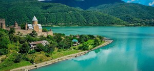 Только со справкой: как в Грузии будут принимать туристов