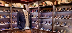 В магазині у Львові затримали грабіжників, які вдавали, що сплять