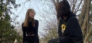 В Днепре подростки фотографировались на могилах: инцидент прокомментировали в полиции