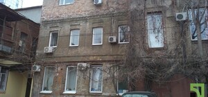 В центре Днепра продается семикомнатная квартира: ПриватБанк выставил лот с возможностью редукциона