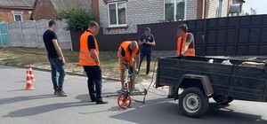 Подрядчика в Харьковской области подозревают в завышении стоимости ремонта дороги