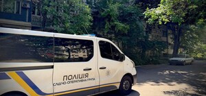 Выпрыгнула из окна седьмого этажа: в Одессе погибла 16-летняя девушка