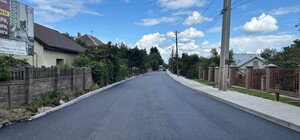 На вулиці Тракт Глинянський завершили асфальтування та вже відновили рух транспорту