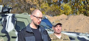 Яценюк приедет в Харьков инспектировать границу