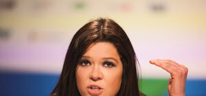 Каменем у Руслану: невідомий розтрощив вікно у потязі 