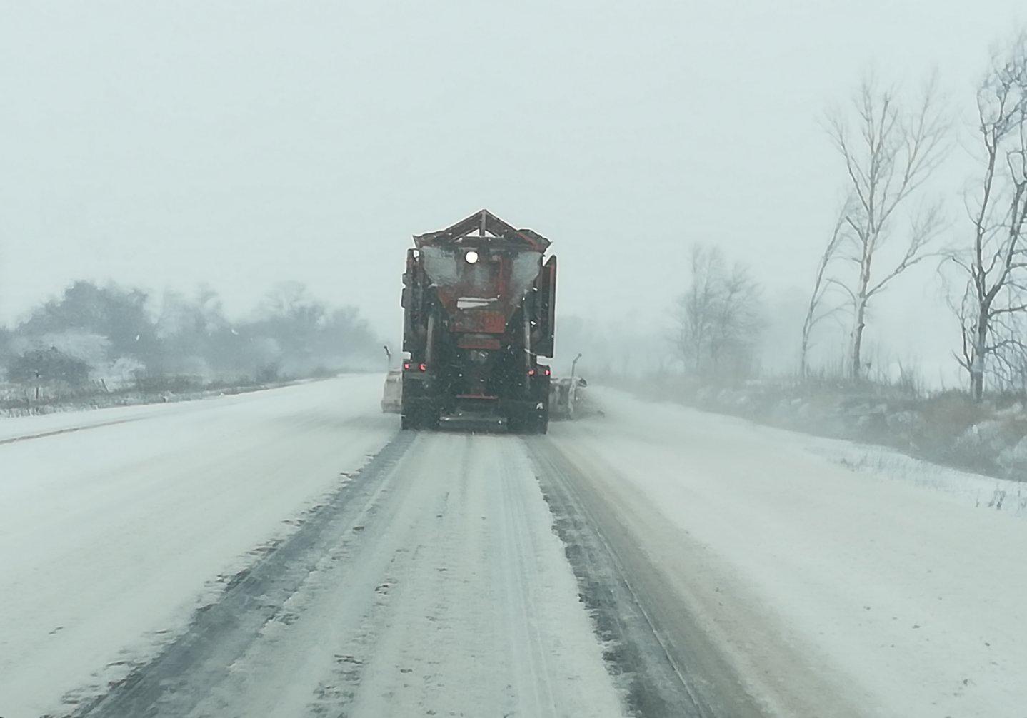 Дорожники отчитались: как почищены трассы государственного значения в Полтавской области
